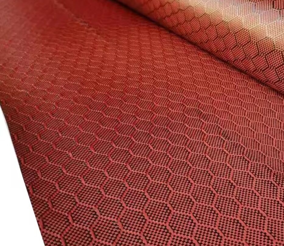 Vinila auto līmplēve karbons ar sarkano bišu šūnu efektu. Image